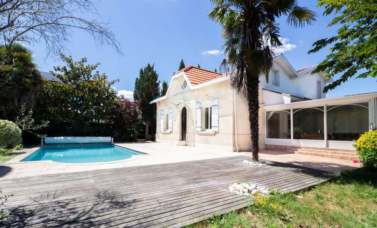 Maison à LE BOUSCAT