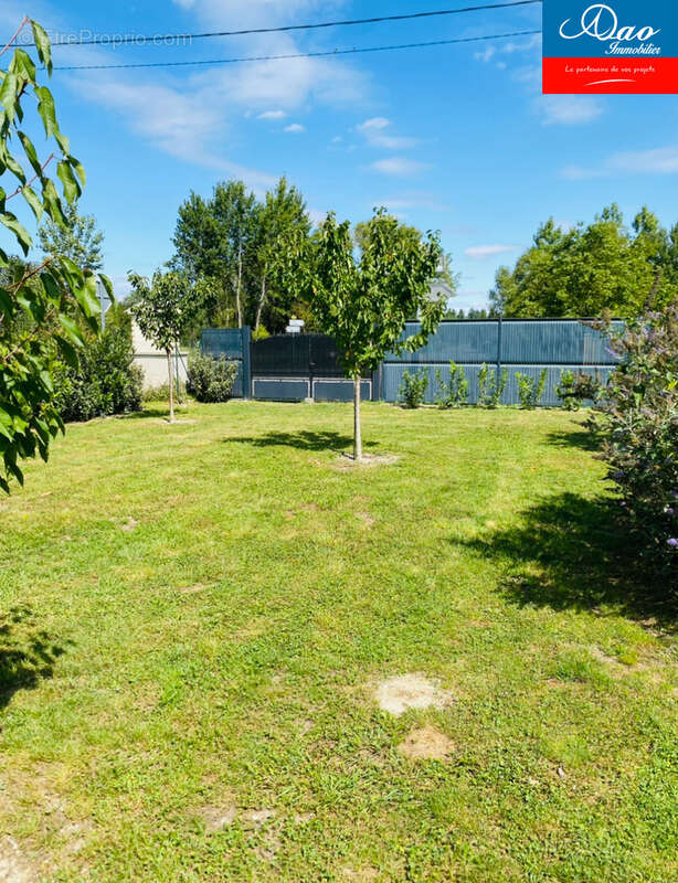Maison à CHARNY-LE-BACHOT