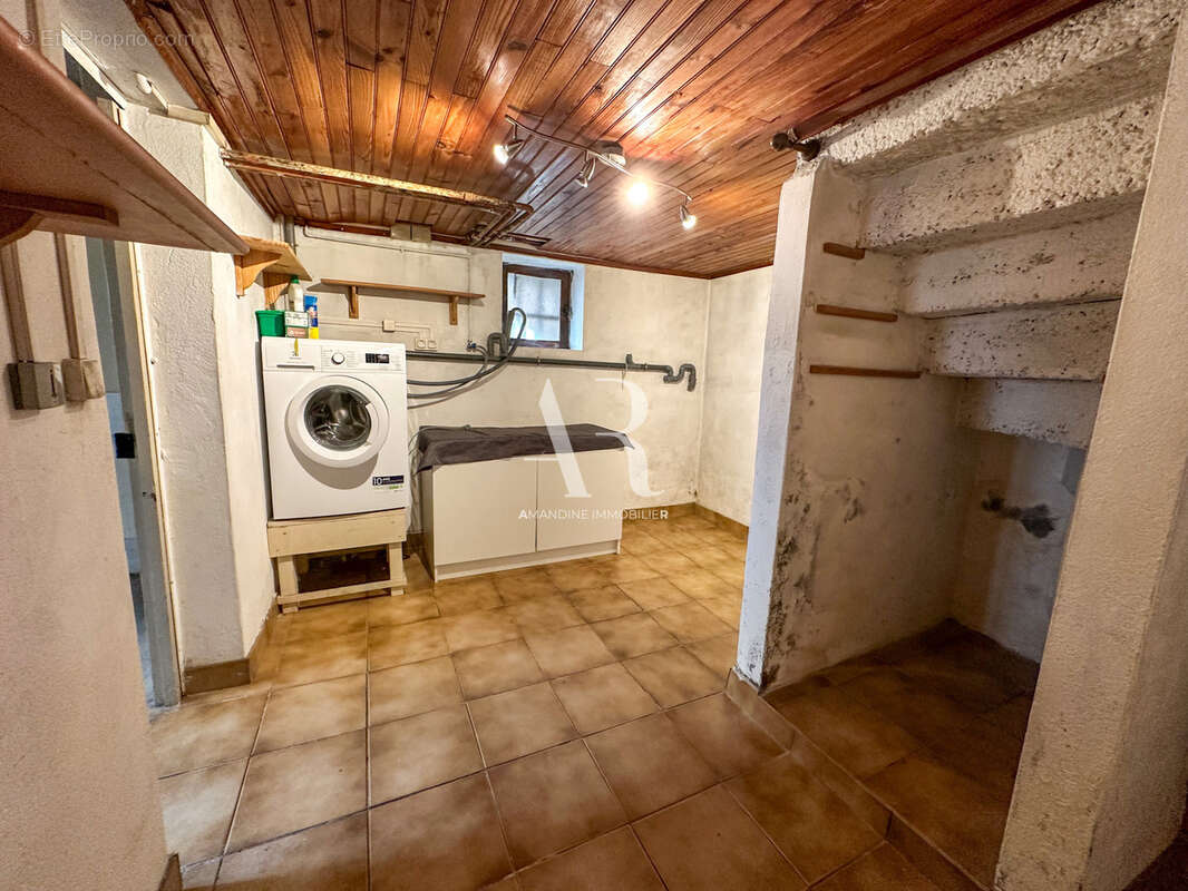 Maison à SAINT-MAUR-DES-FOSSES