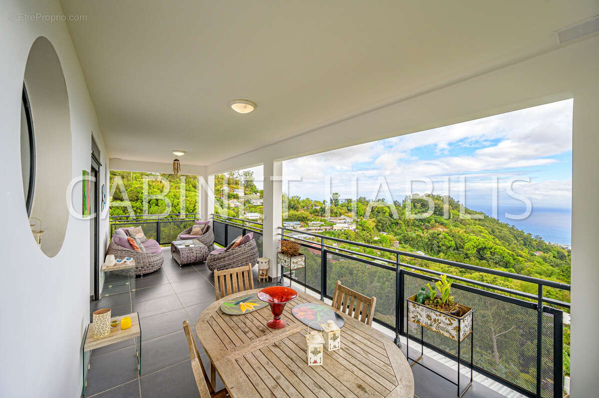 Maison à SAINT-DENIS