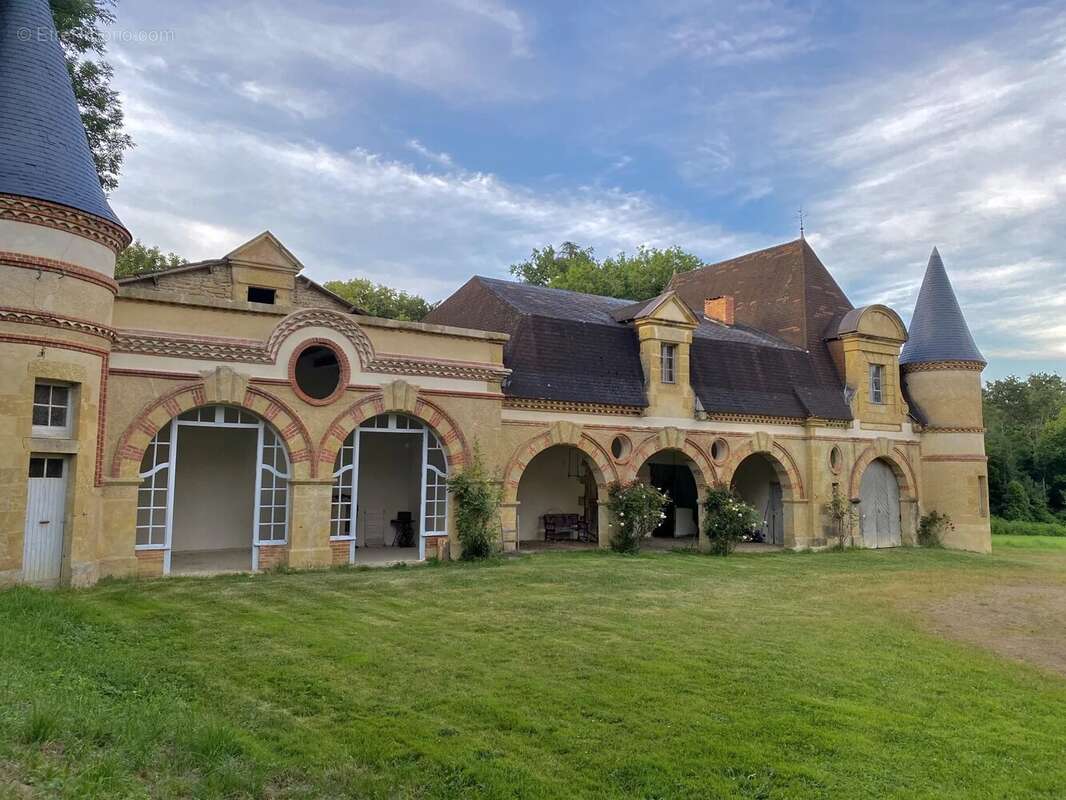 Maison à MIRANDE