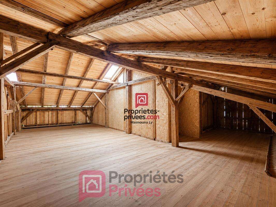 Maison Ugine 11 pièces 288 m2 - photo 12