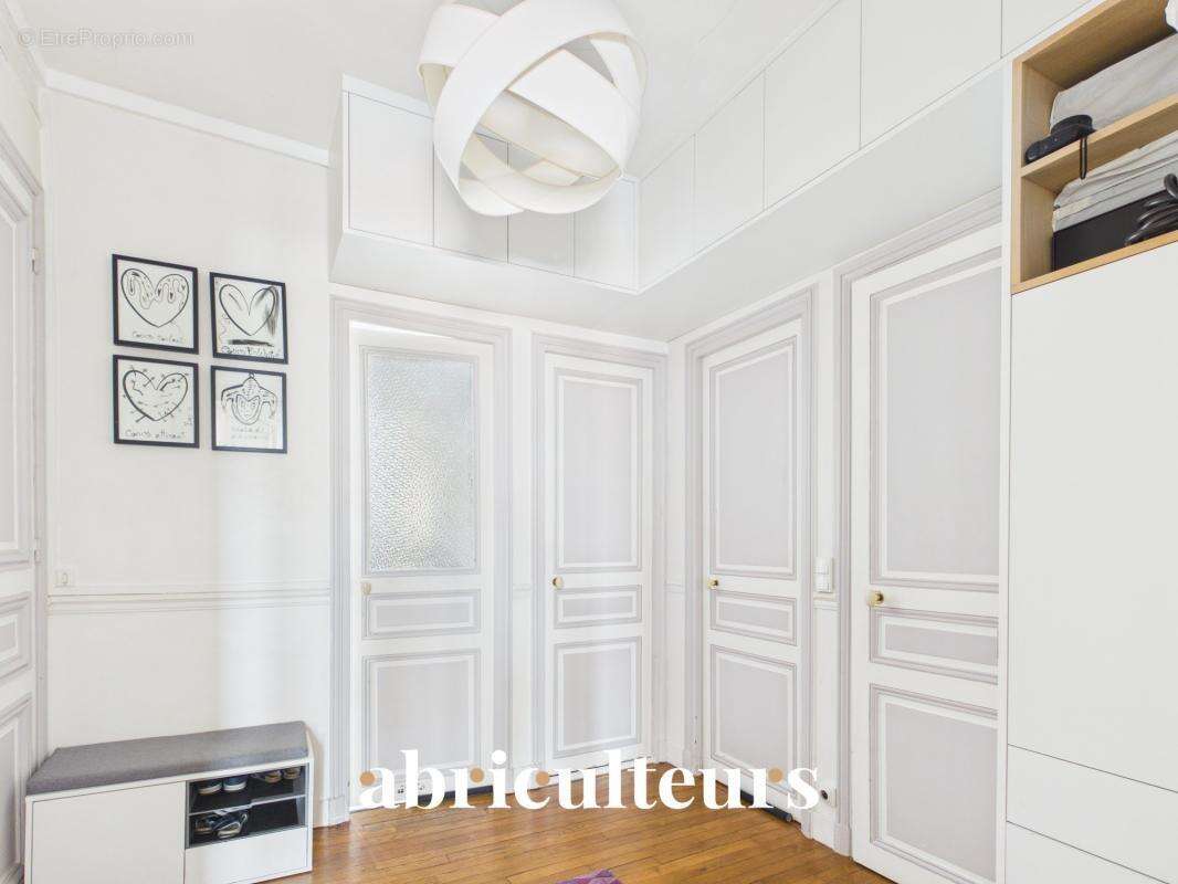 Charmant appartement - 61 m² - 3 pièces en vente à Saint-Mandé (94160) - photo 6
