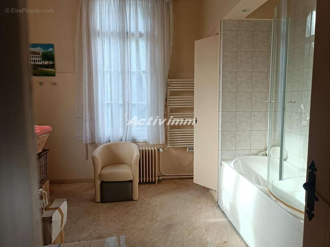 4260 55 - Maison à HESDIN