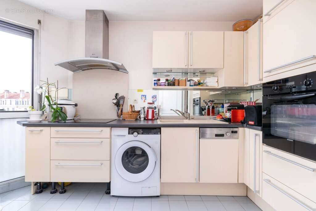Appartement à LYON-6E