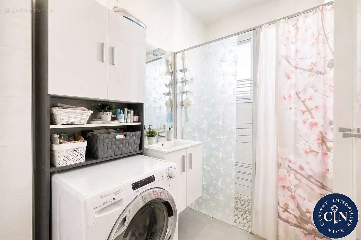 Appartement 82 m² à Nice  - photo 9