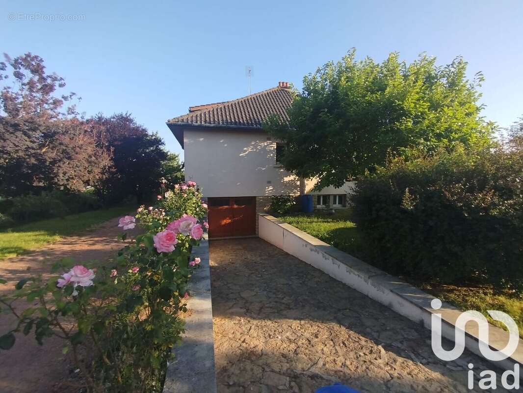 Photo 5 - Maison à SAINT-GENGOUX-LE-NATIONAL