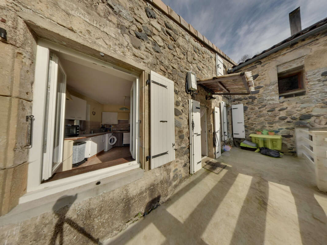 Maison à SAINT-VINCENT-DE-DURFORT