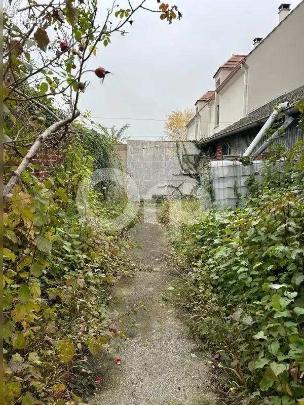 Maison à moderniser - Potentiel et jardin - Compiègne - photo 10