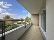 Appartement à LA TOUR-DE-SALVAGNY