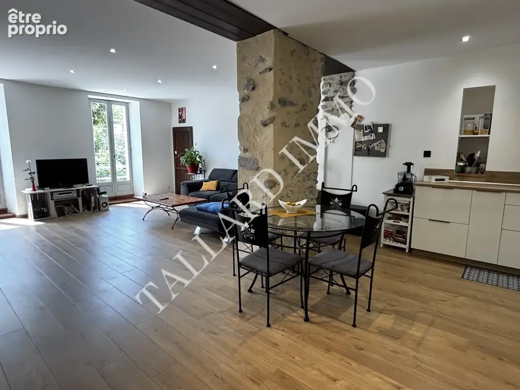 Exclusivité Tallard centre lumineux appartement entièrement rénové + dépendances - photo 2