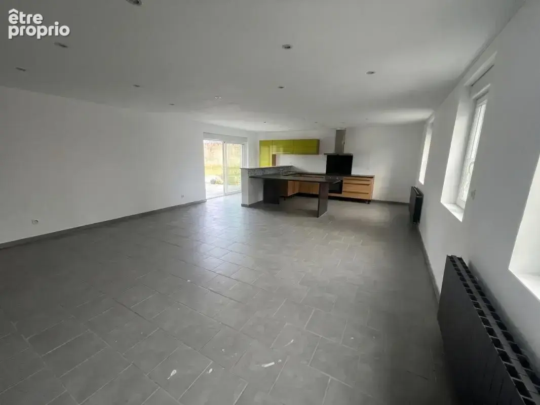  À VENDRE en Exclusivité – Superbe Maison Familiale de 140 m² avec Jardin, Terrasse & Garage !  - photo 3