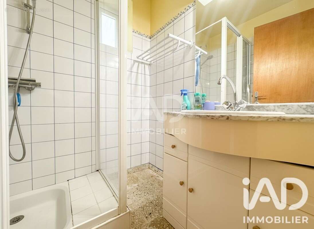 Maison 92 m² à Viala-Du-Tarn  - photo 8