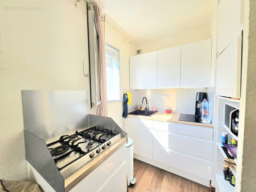 Exclusivite - pin rolland - studio entierement renove - vendu avec une cave - photo 4