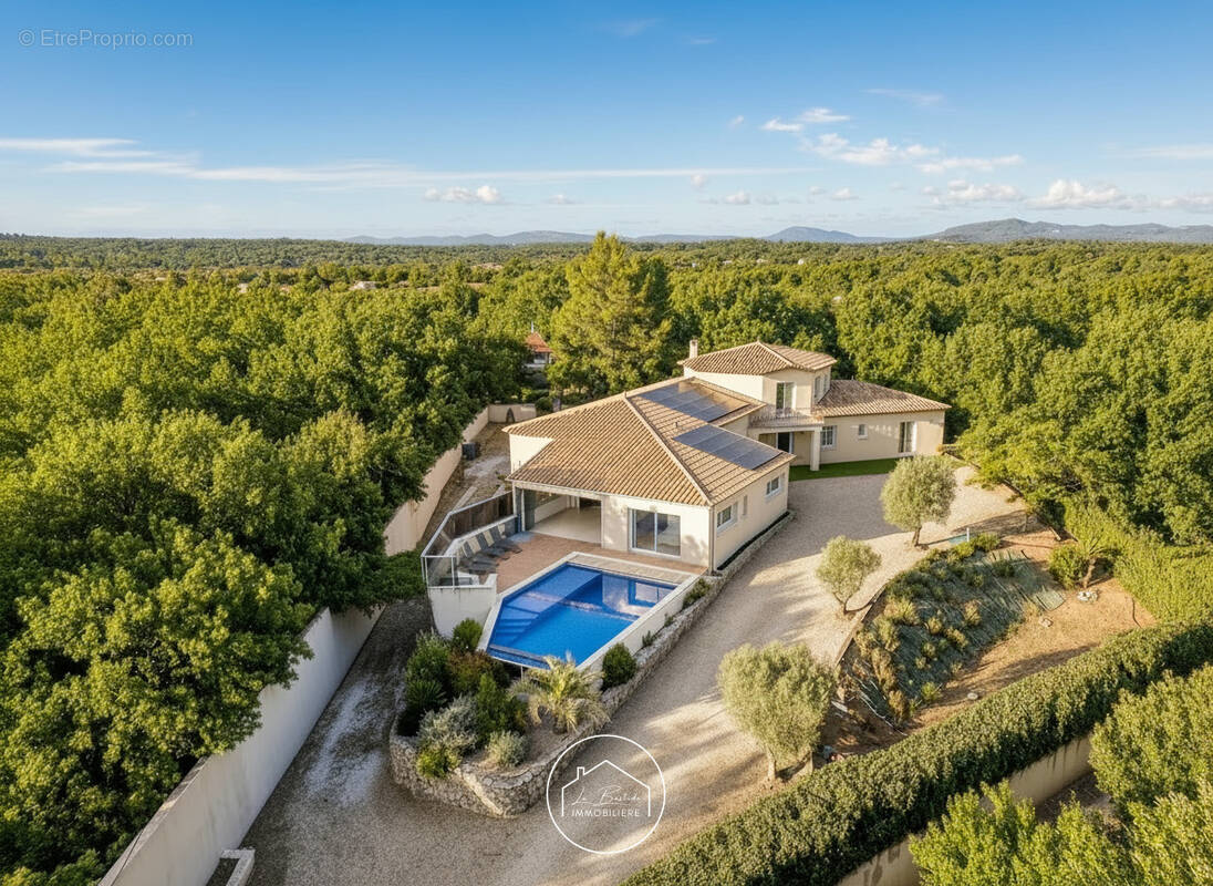 Maison à SAINT-MAXIMIN-LA-SAINTE-BAUME