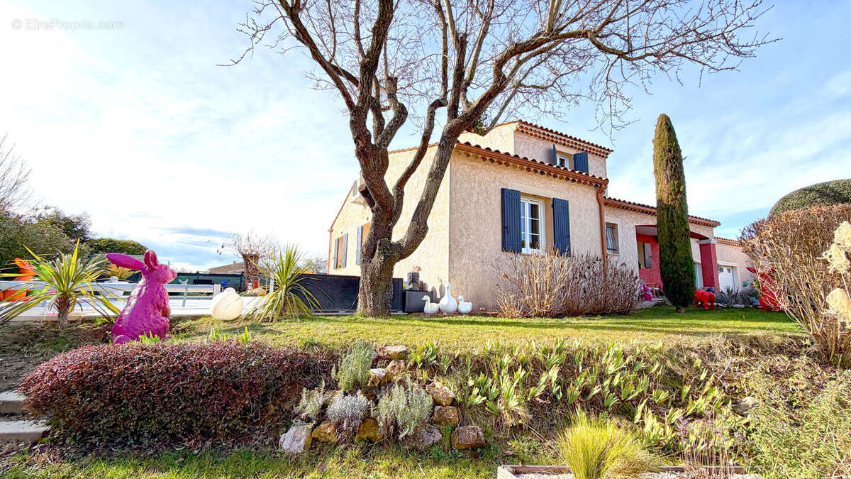 Maison à FORCALQUIER