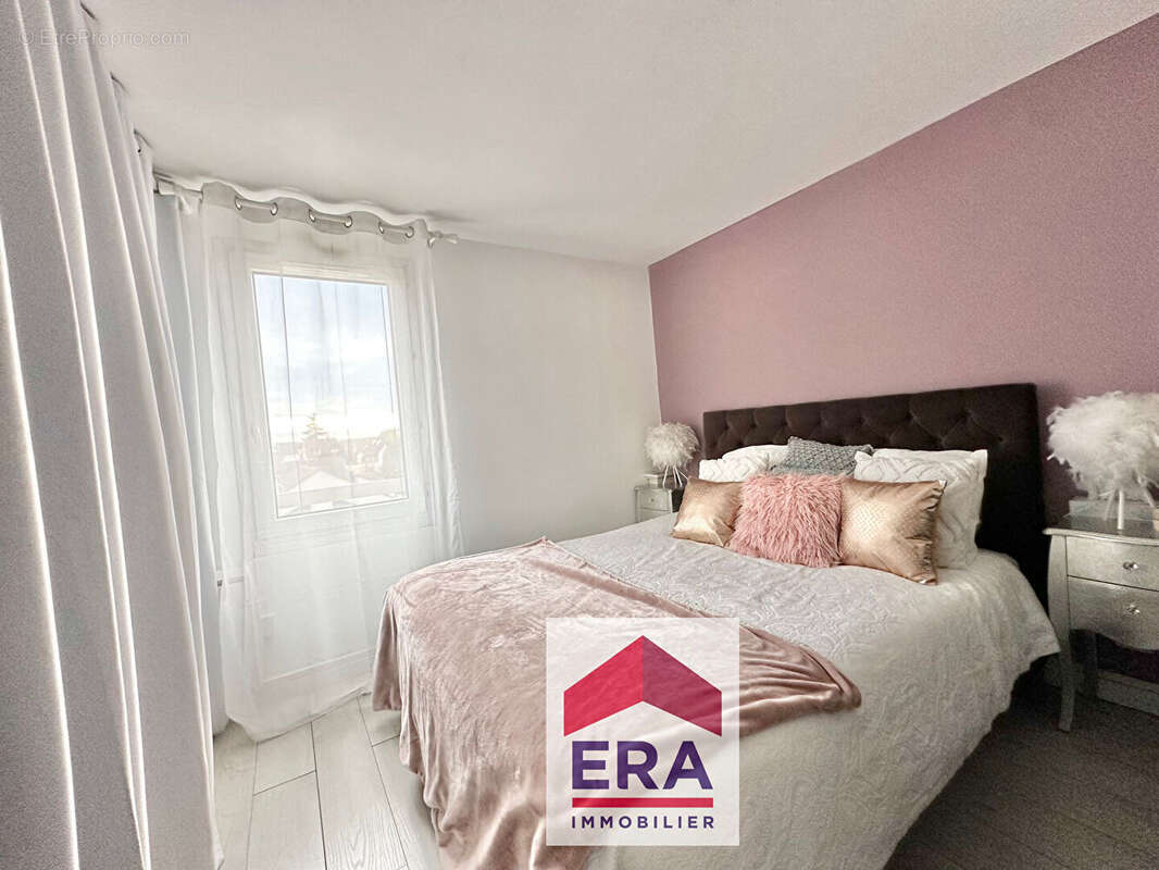 Appartement à SARTROUVILLE