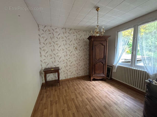 Maison à JULLOUVILLE