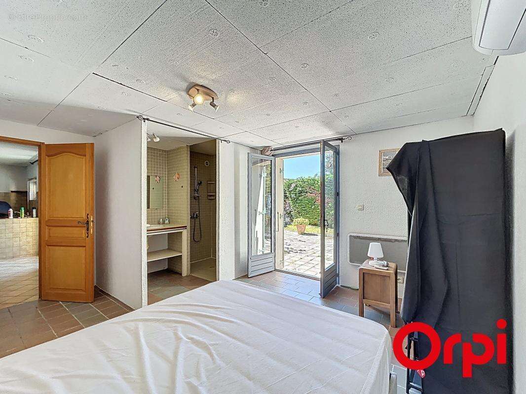 Maison à SIX-FOURS-LES-PLAGES