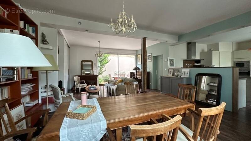 Maison à LE BOUSCAT