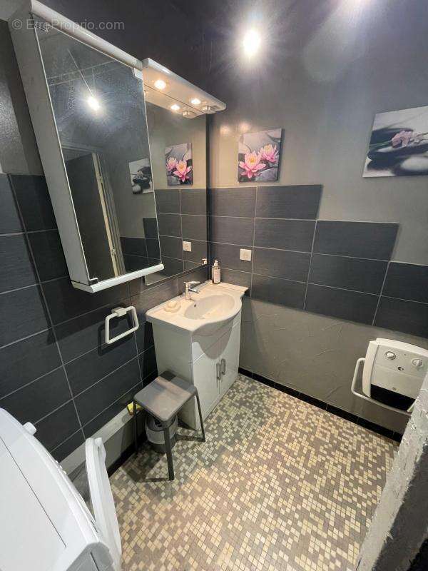 Appartement à GREOUX-LES-BAINS