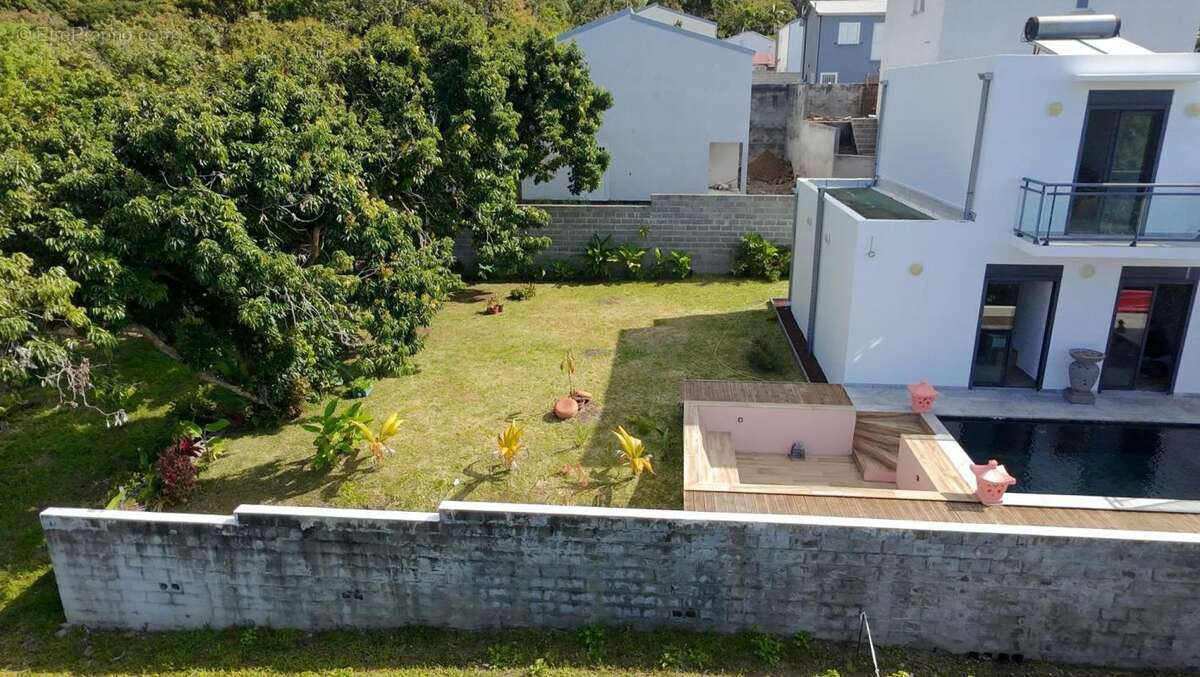 Maison à SAINTE-ROSE