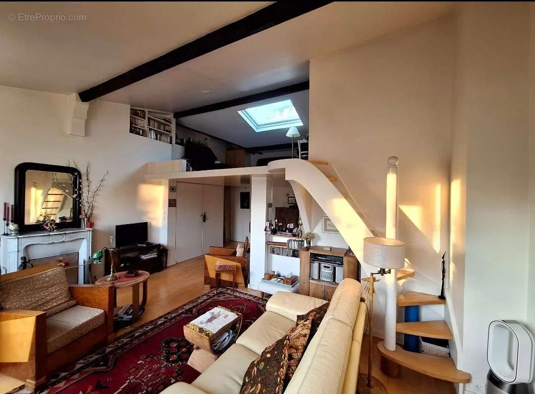 Appartement à PARIS-17E