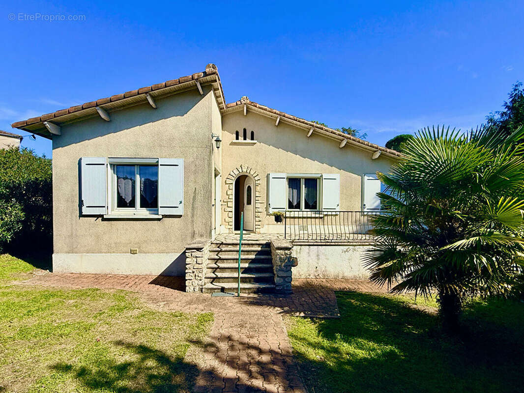 Maison à LA ROCHEFOUCAULD