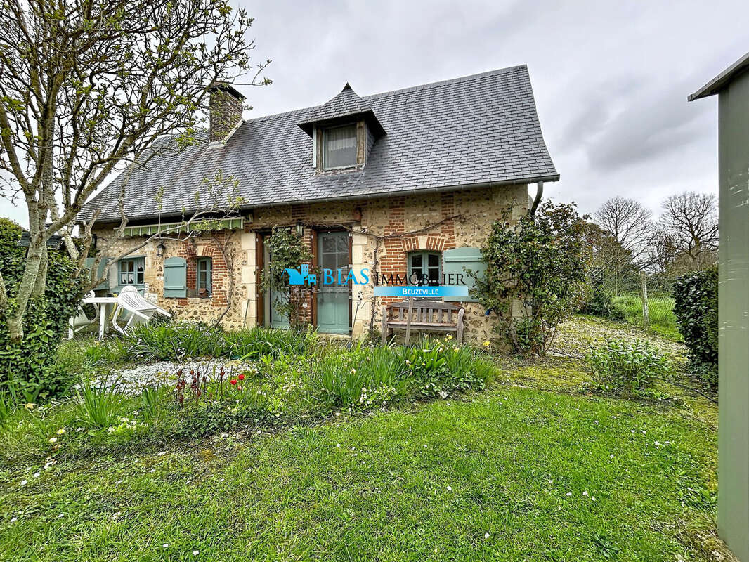 Maison à CONTEVILLE