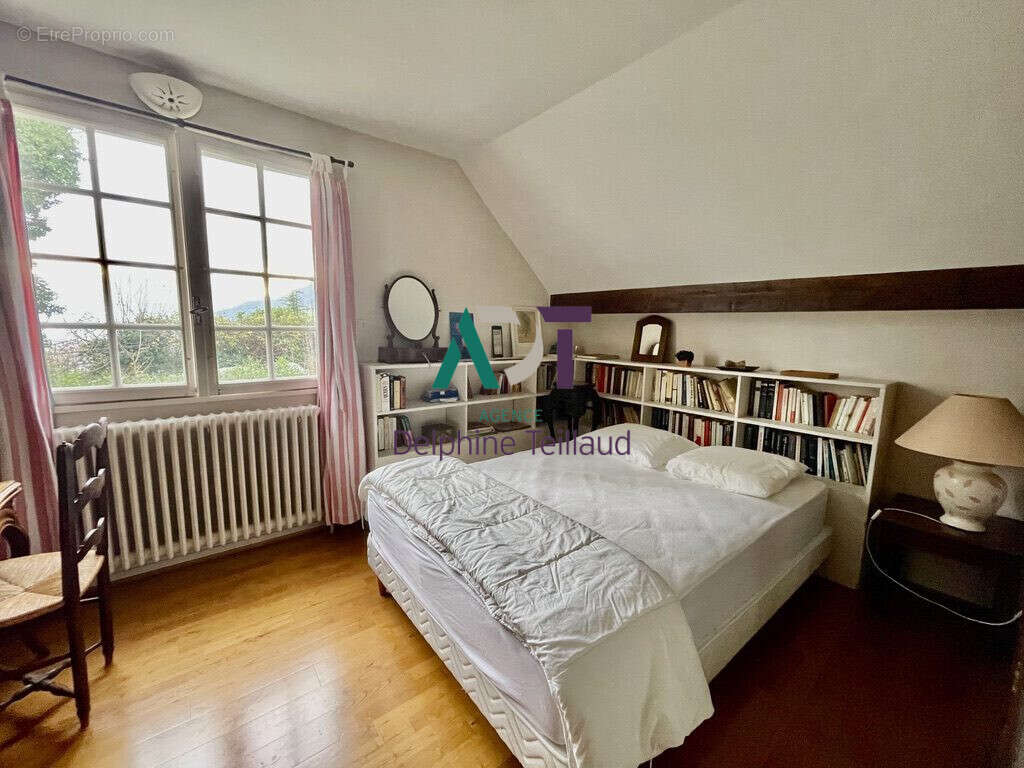 Maison à CORENC