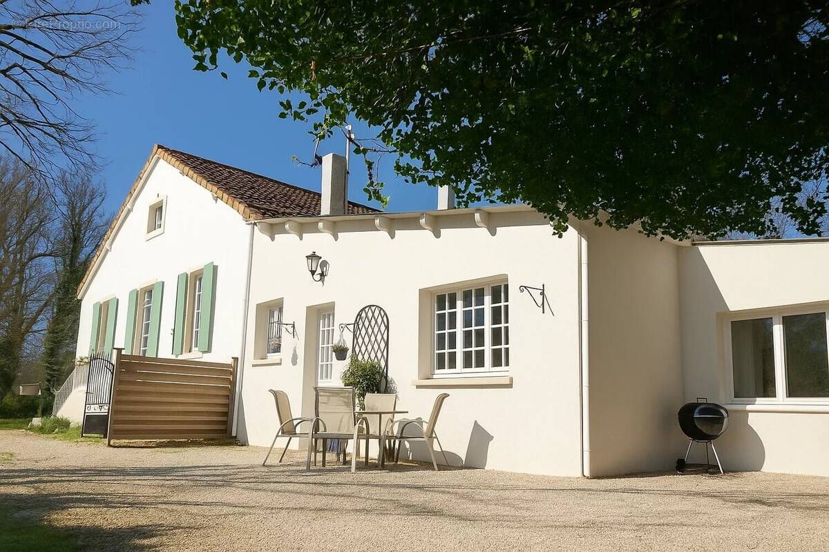 Maison à LE VERT