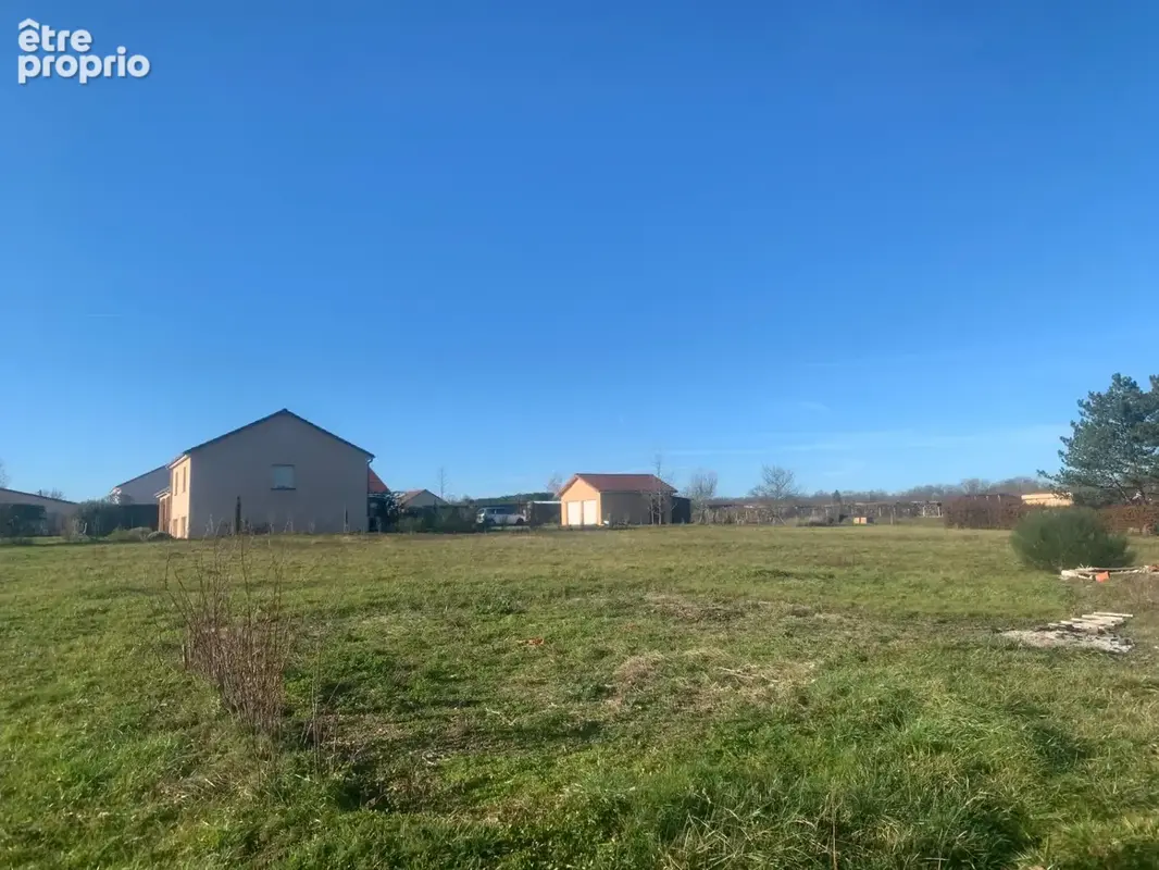 Terrain constructible Serbannes - photo 2