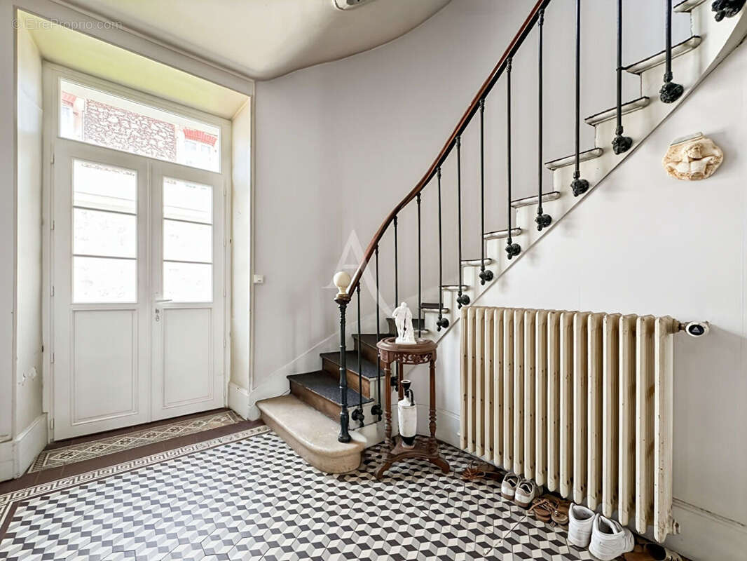 Maison à ETAMPES
