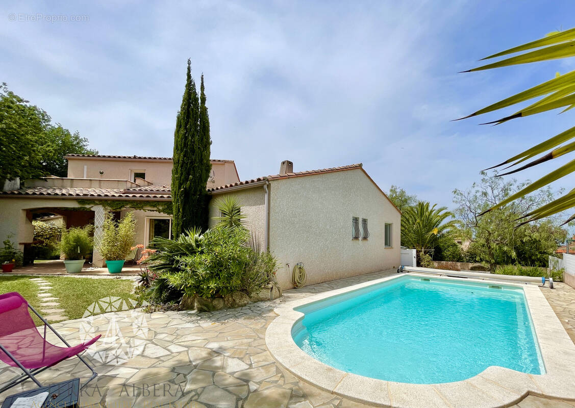 Maison à LAROQUE-DES-ALBERES