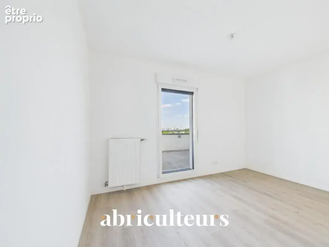 Appartement familial T5 de 91 m² avec terrasses et parkings – Colombes (92700) - photo 11