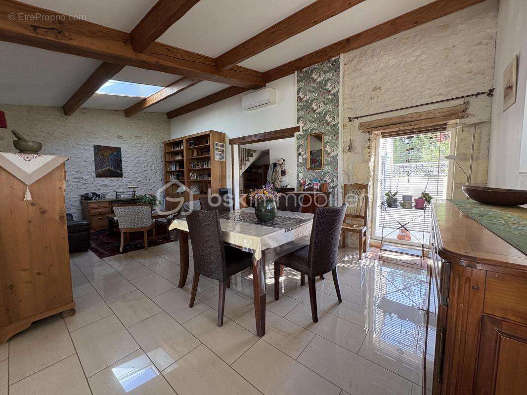 Maison à CORME-ECLUSE