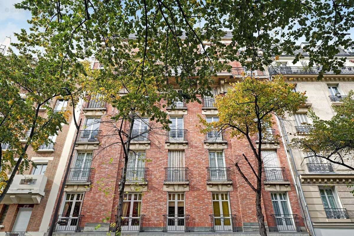 Appartement à PARIS-20E