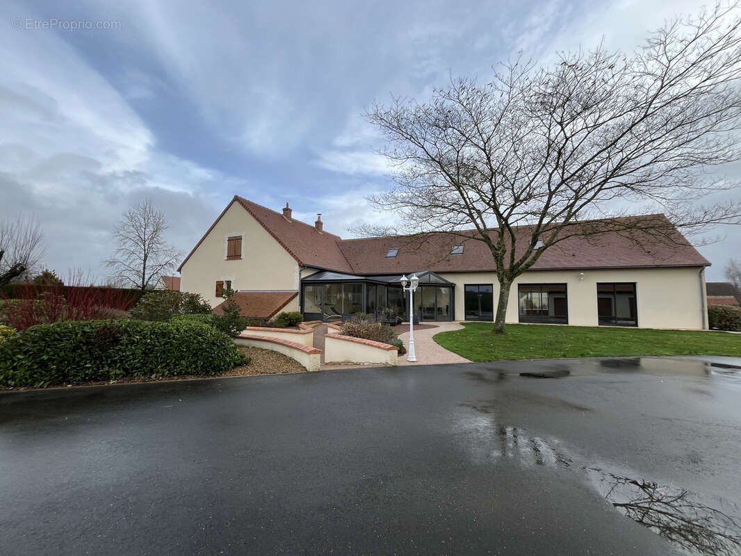 Maison à CONNERRE
