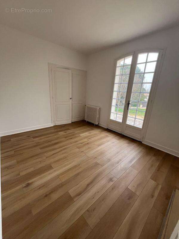 Maison à SAINT-SULPICE-ET-CAMEYRAC