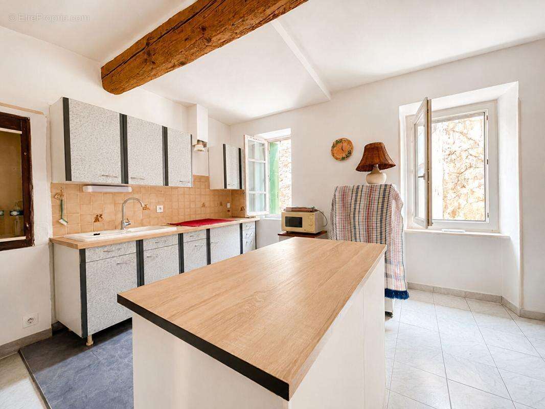 EXCLUSIVITÉ, Maison de ville avec garage, cave à Rieux-Minervois - photo 3