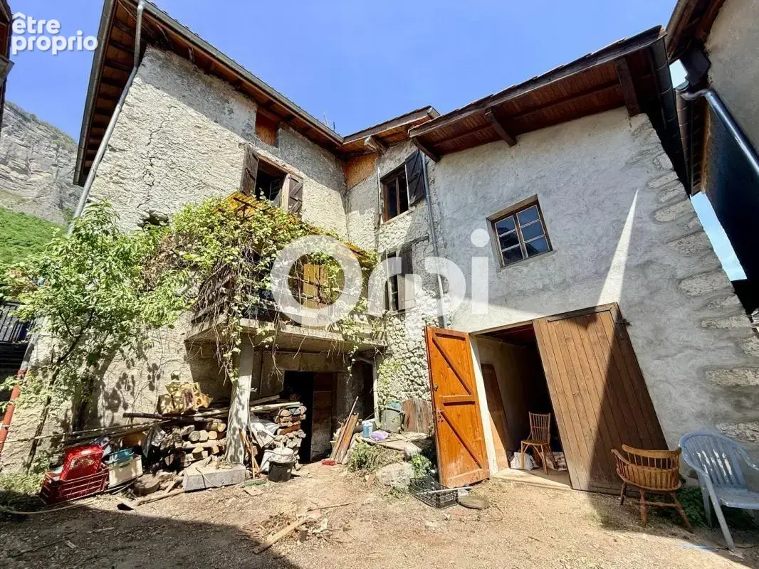 Photo Maison à Lumbin au prix de 151 900€
