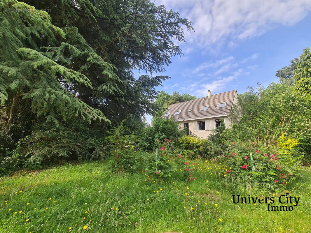 Maison à TREILLIERES