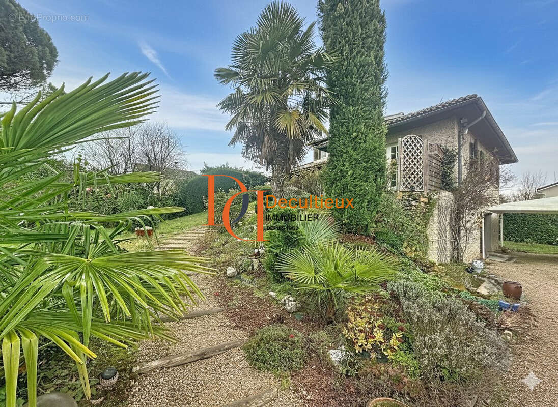 Maison à FRANCHEVILLE