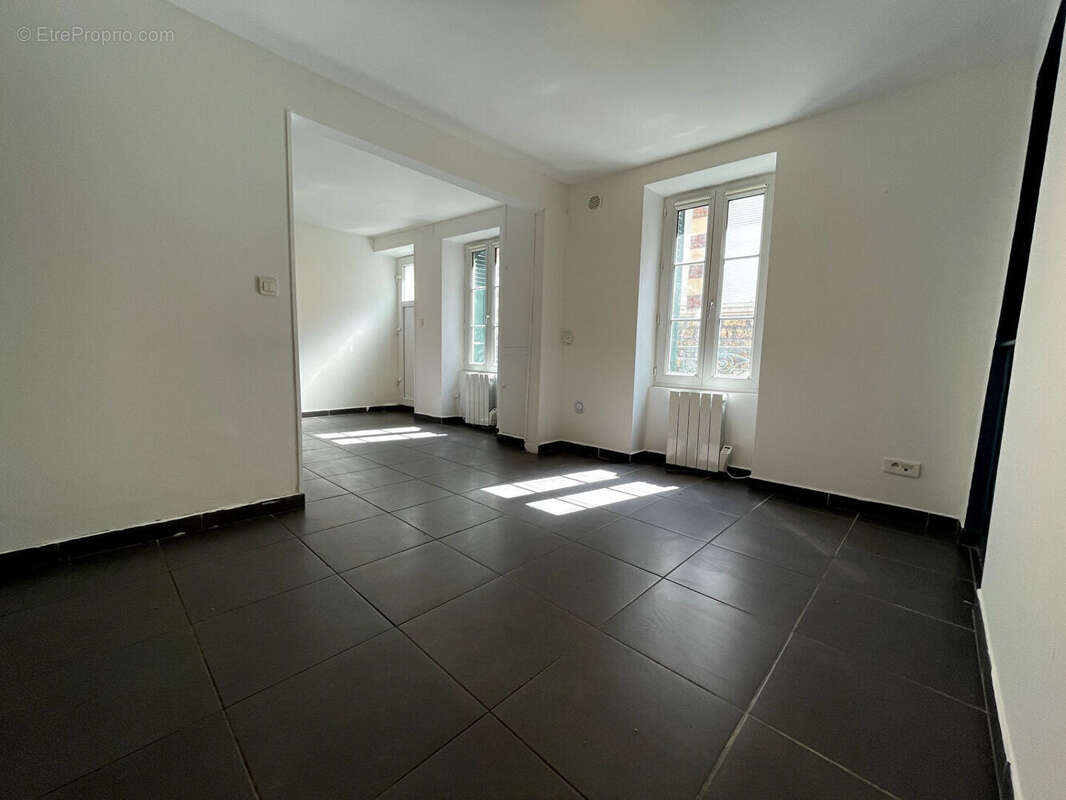 Appartement à LES MUREAUX