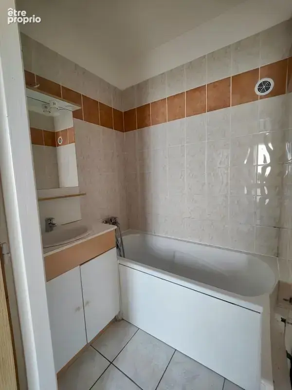 Appartement 42m² à vendre 3 pièces LODEVE (34) - photo 3