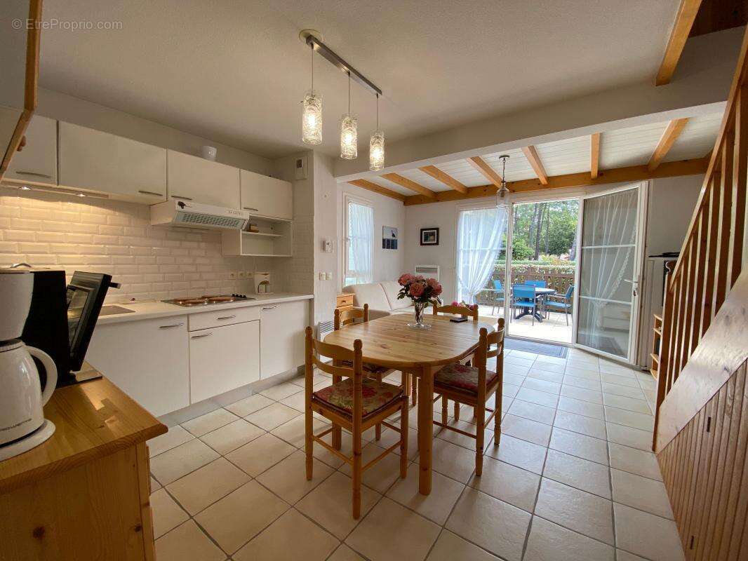 Maison à LES MATHES