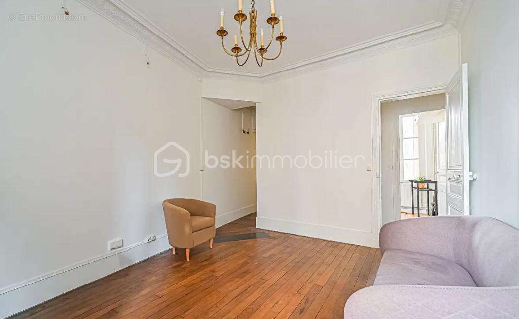Appartement à PARIS-20E