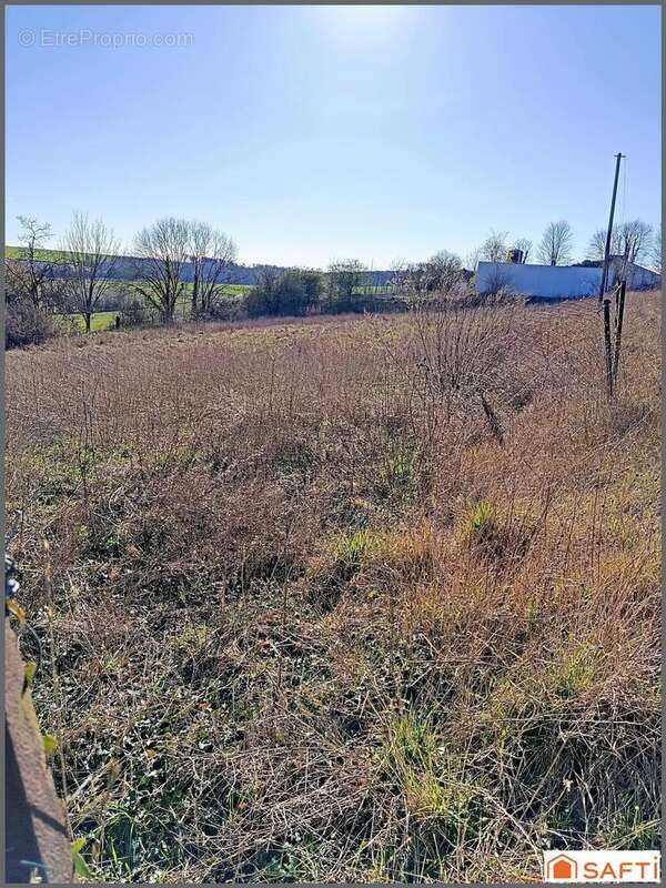 Terrain 2245 m² à Saisseval  - photo 4