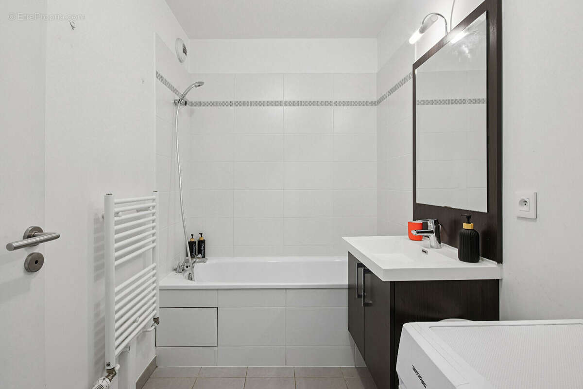 Appartement à NANTERRE