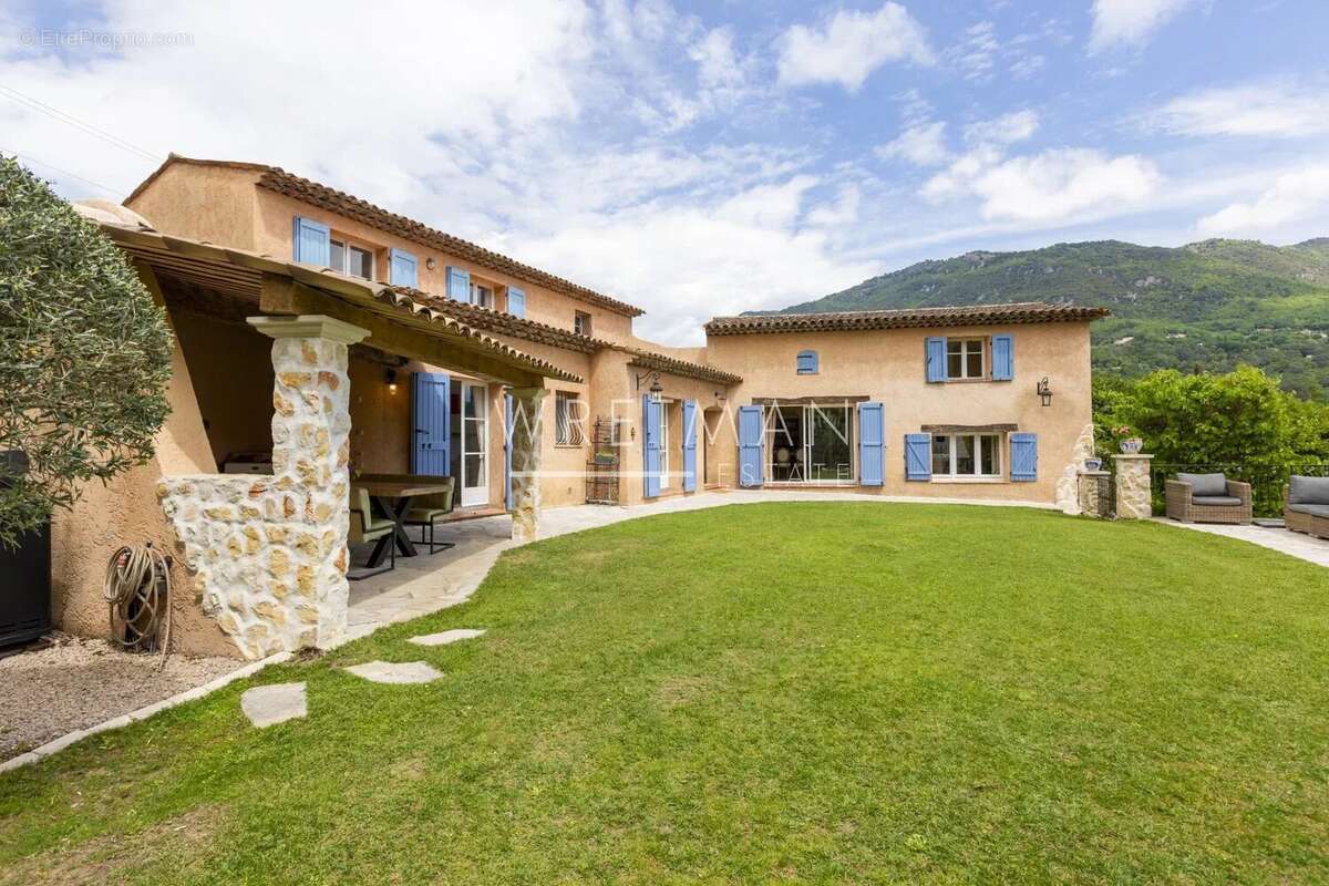Maison à LE BAR-SUR-LOUP